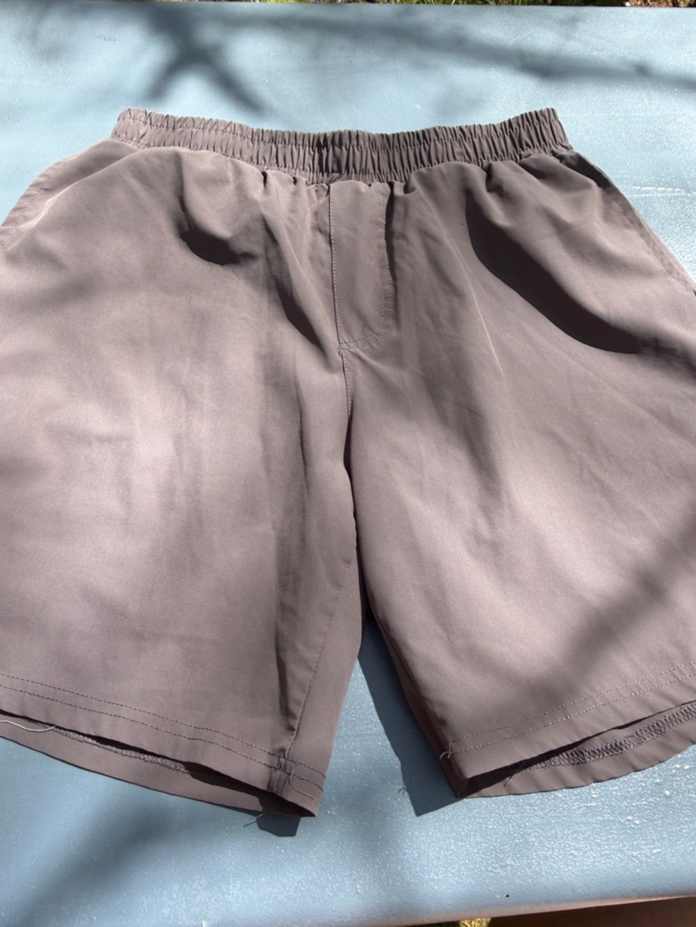 Simply Southern Men's Hybrid Shorts in Taupe Brown - Picture 5 of 8